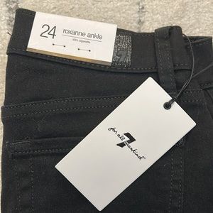 BRAND NEW- 7 FOR ALL MANKIND ROXANNE ANKLE SLIM CIGARETTE BLACK JEAN